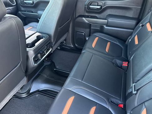 Used 2021 GMC Sierra 1500 AT4 w/ AT4 Carbonpro Edition image 4