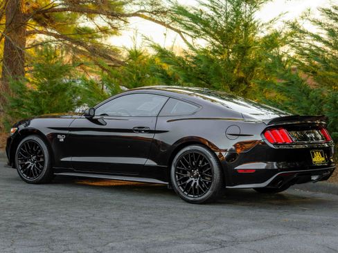 Used 2017 Ford Mustang GT Premium w/ GT Performance Package image 53