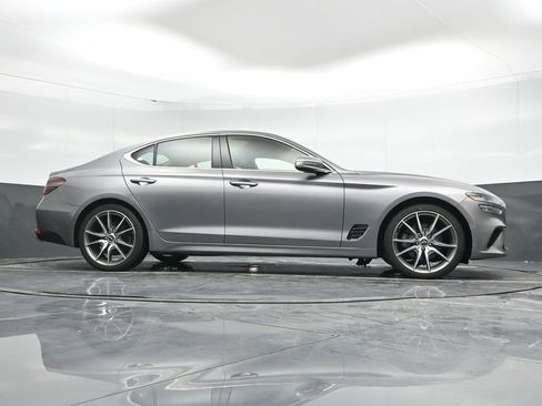 Used 2023 Genesis G70 2.0T image 46