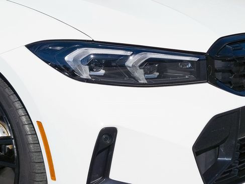 Used 2024 BMW M340i w/ Premium Package image 8