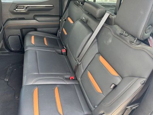 Certified 2024 GMC Sierra 1500 AT4 w/ AT4 Preferred Package AWD/4WD image 8