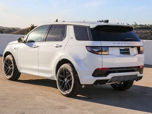 New 2024 Land Rover Discovery Sport S image 6