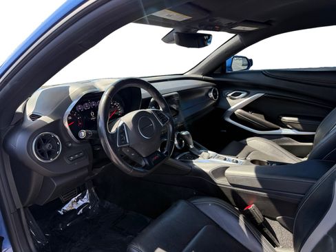 Used 2019 Chevrolet Camaro SS RWD image 9