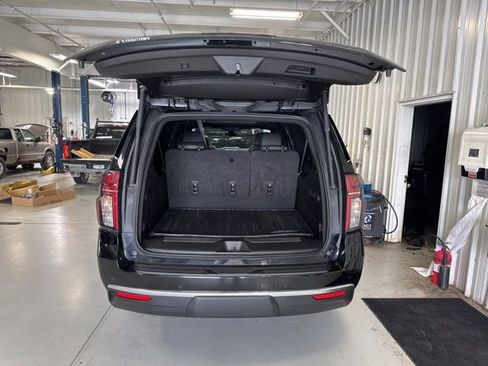 Used 2022 Chevrolet Suburban High Country w/ Max Trailering Package AWD/4WD image 14