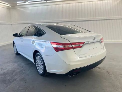 Used 2013 Toyota Avalon XLE image 7