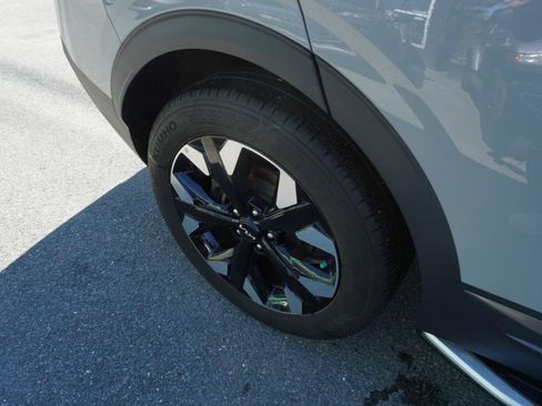 Used 2023 Kia Sportage X-Line AWD/4WD image 5