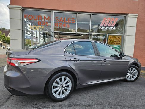 Used 2018 Toyota Camry LE w/ Convenience Package image 3