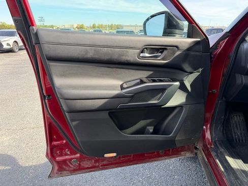 Used 2022 Nissan Pathfinder SL w/ SL Premium Package image 9