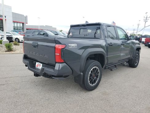 New 2026 Toyota Tacoma TRD Off-Road AWD/4WD image 4