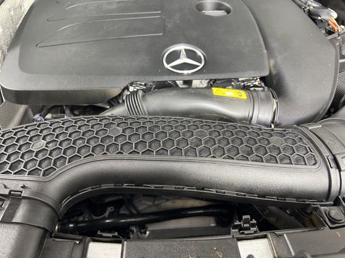 Used 2022 Mercedes-Benz GLC 300 4MATIC image 44