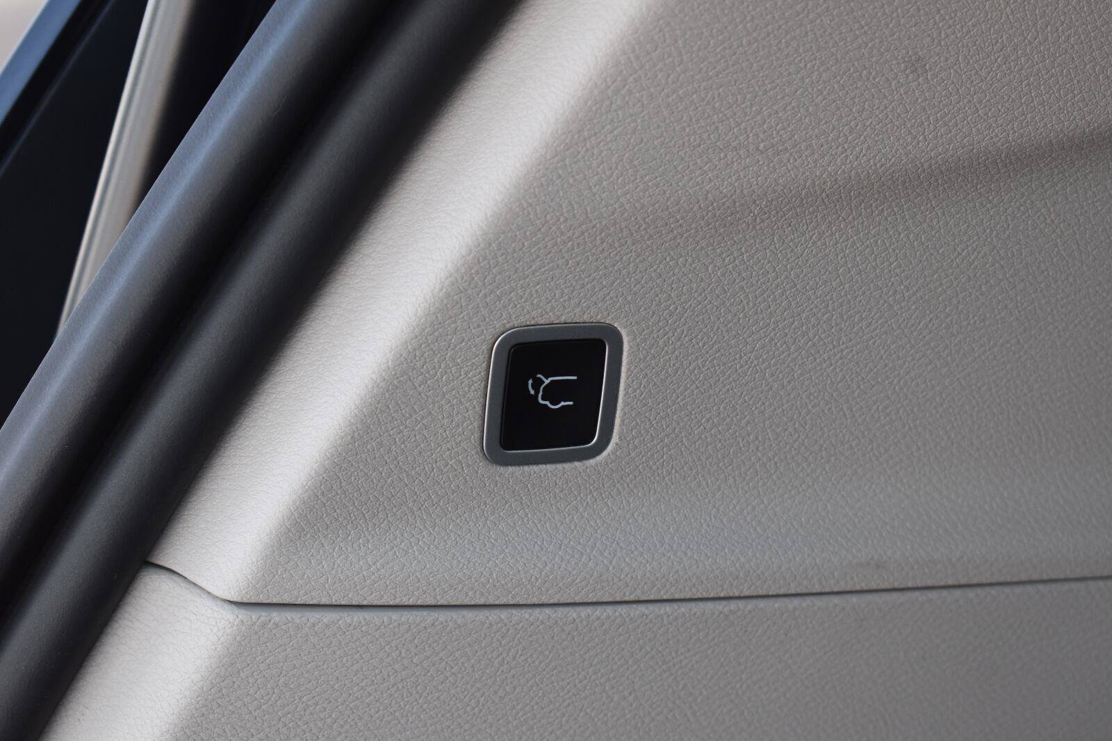 Used 2024 Chrysler Pacifica Touring-L FWD image 17