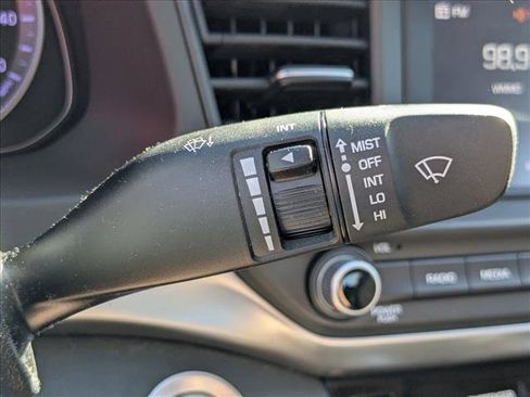 Used 2020 Hyundai Elantra Value Edition w/ Cargo Package (C1) image 7