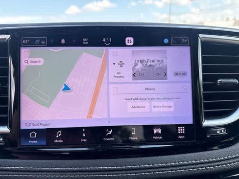 Used 2022 Chrysler Pacifica Limited w/ Uconnect Theater Family Group AWD/4WD image 14