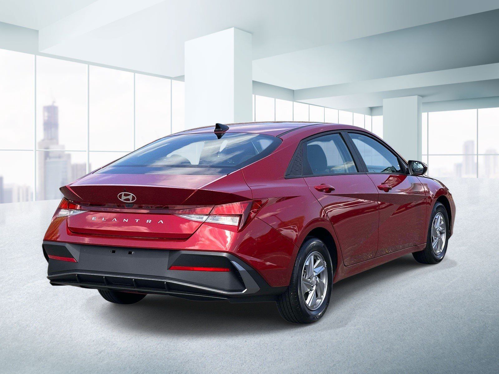 Used 2024 Hyundai Elantra SE FWD image 4