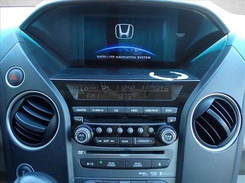 Used 2013 Honda Pilot Touring image 19