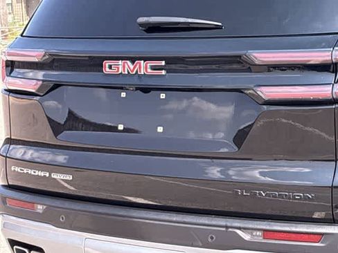 Used 2024 GMC Acadia Elevation AWD/4WD image 13
