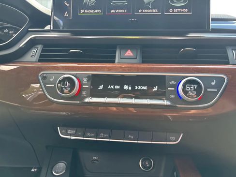 Used 2021 Audi A4 2.0T Premium w/ Convenience Package AWD/4WD image 18