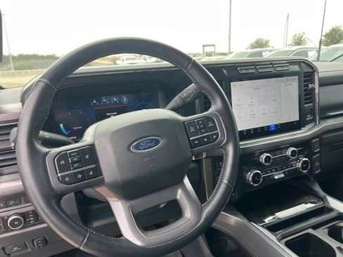 Used 2024 Ford F250 Lariat w/ Chrome Package image 9