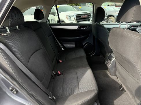 Used 2019 Subaru Outback 2.5i Premium AWD/4WD image 18