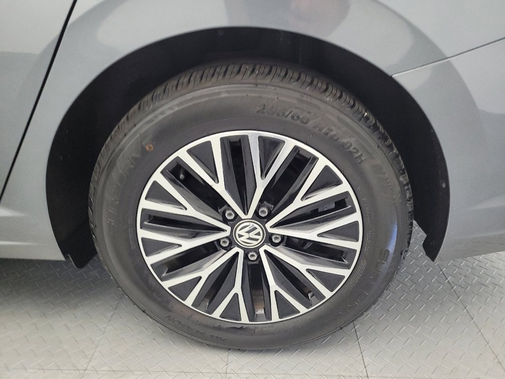 Used 2019 Volkswagen Jetta SE FWD image 31