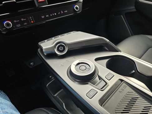 Used 2023 Kia EV6 Wind w/ Wind Technology Package image 25