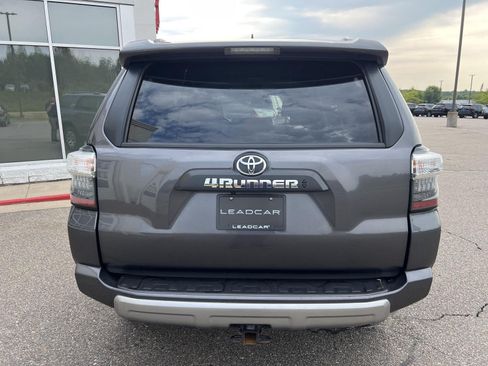 Used 2021 Toyota 4Runner TRD Off-Road AWD/4WD image 14
