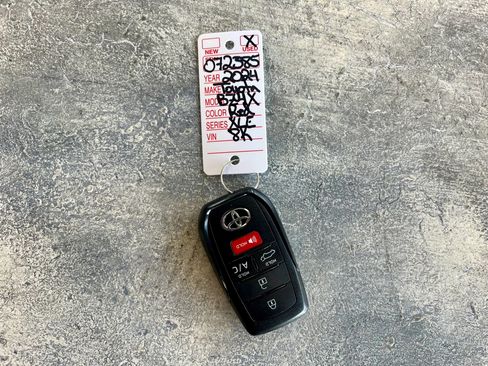 Used 2024 Toyota bZ4X XLE Sport Utility 4D w/ Weather Package image 36