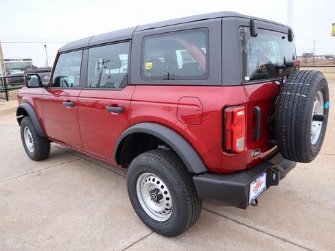 New 2025 Ford Bronco 4-Door image 22