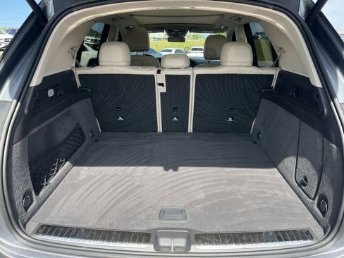 Used 2020 Mercedes-Benz GLE 350 4MATIC image 11