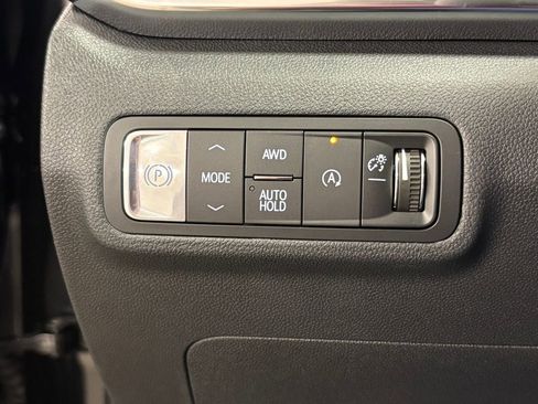 New 2026 GMC Terrain Denali w/ LPO, Floor Liner Package AWD/4WD image 30