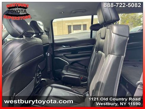 Used 2021 Jeep Grand Cherokee L Limited AWD/4WD image 12