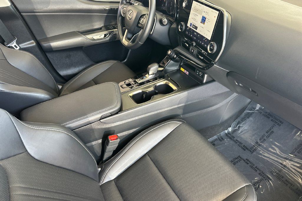 Certified 2026 Lexus NX 350h AWD w/ Accessory Package (2T) image 19