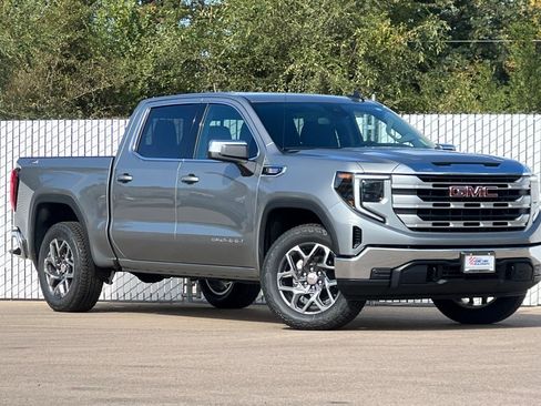New 2026 GMC Sierra 1500 SLE image 2