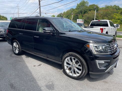 Used 2018 Ford Expedition Max Limited w/ Equipment Group 302A AWD/4WD image 9