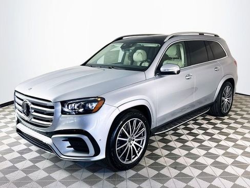 New 2026 Mercedes-Benz GLS 450 4MATIC image 3