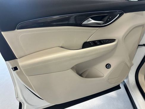 Used 2022 Buick Envision Preferred FWD image 28