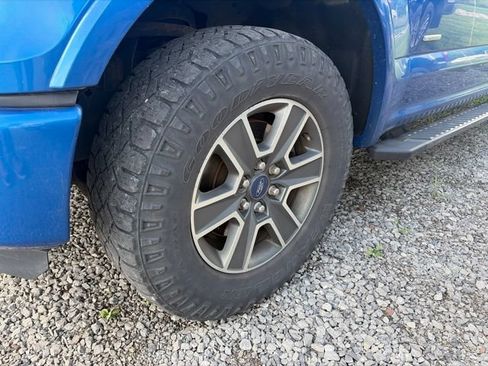 Used 2016 Ford F150 XLT w/ Equipment Group 302A Luxury AWD/4WD image 4