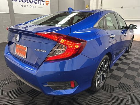 Used 2017 Honda Civic Touring image 10