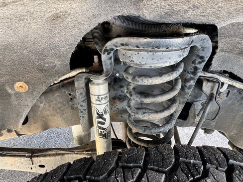 Used 2014 Ford F250 Platinum w/ FX4 Off-Road Package image 19