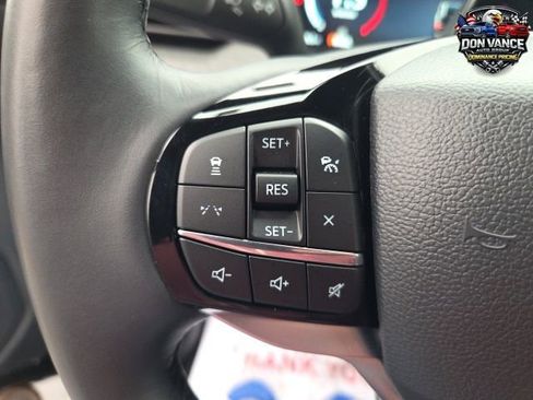 Used 2025 Ford Explorer Platinum w/ LUX Leather Package AWD/4WD image 12