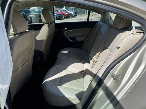 Used 2016 Buick Regal FWD image 11