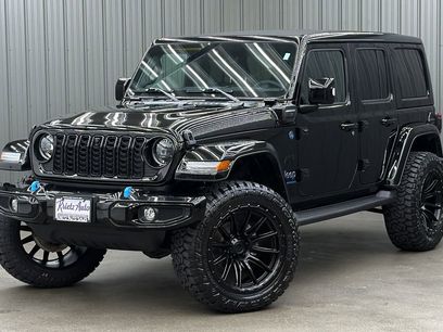 Used 2024 Jeep Wrangler High Altitude