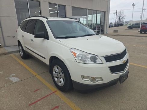 Used 2012 Chevrolet Traverse LS image 4