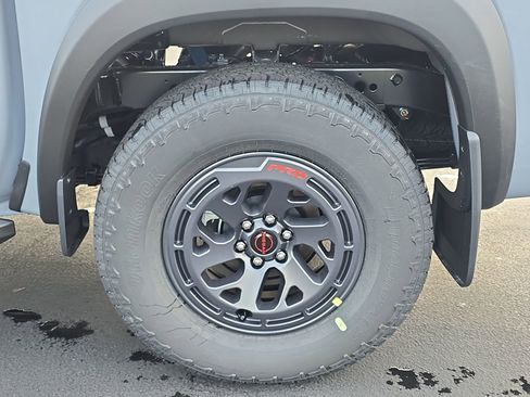 New 2026 Nissan Frontier PRO-4X w/ Pro-4x Convenience Package image 10