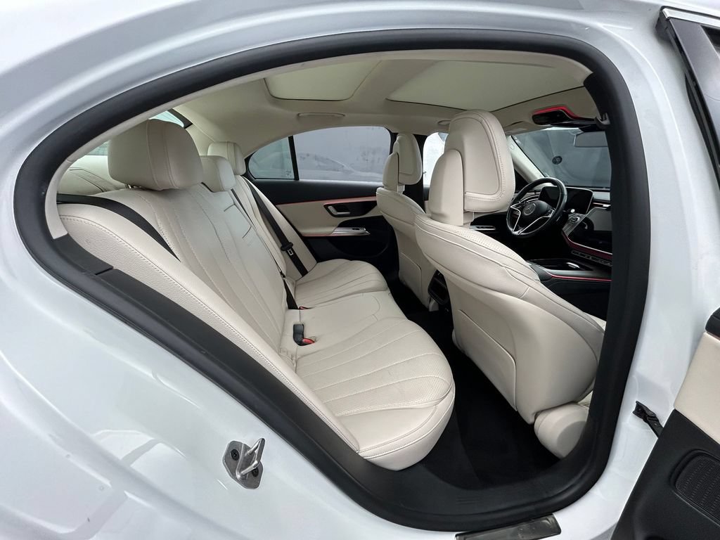 Used 2025 Mercedes-Benz E 350 Sedan w/ Winter Package image 45