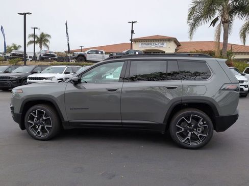 New 2026 Jeep Cherokee Overland image 8