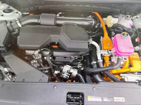 Used 2026 Hyundai Tucson Limited AWD/4WD image 6