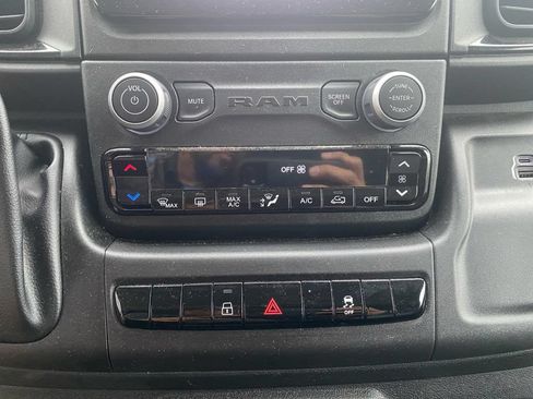Used 2026 RAM ProMaster 2500 w/ Convenience Group FWD image 22