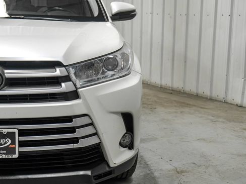 Used 2018 Toyota Highlander XLE FWD image 47