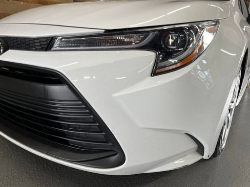 Used 2025 Toyota Corolla LE FWD image 7